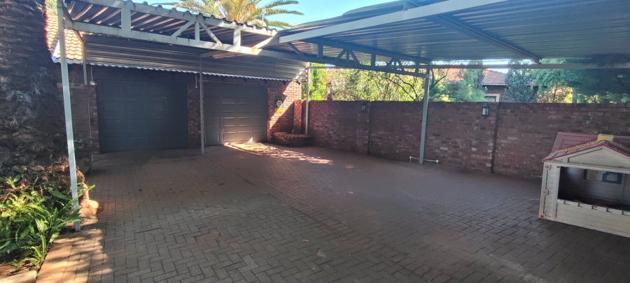 4 Bedroom Property for Sale in Doringkruin North West